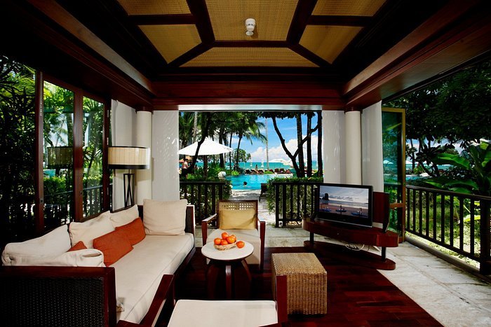 centara Grand Beach Resort &amp; villas